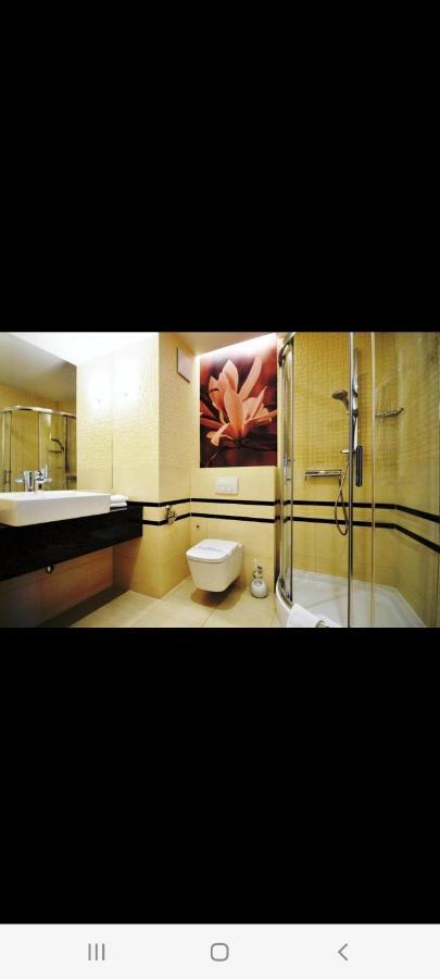 Apartament 2 Pokojowy Prywatny Z Aneksem Kuchennym W Hotelu Diva Kołobrzeg Esterno foto